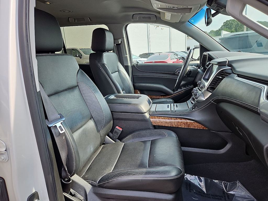 Thumbnail: 2019 Chevrolet Tahoe - 11