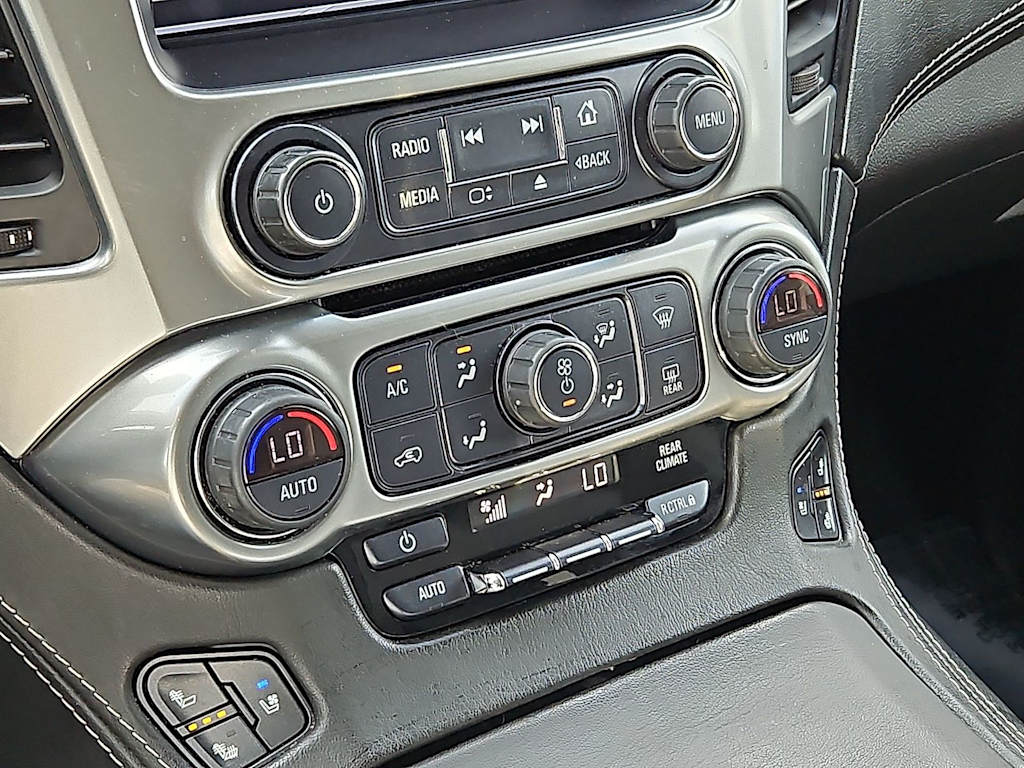 Thumbnail: 2019 Chevrolet Tahoe - 32