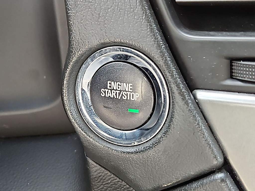 Thumbnail: 2019 Chevrolet Tahoe - 31