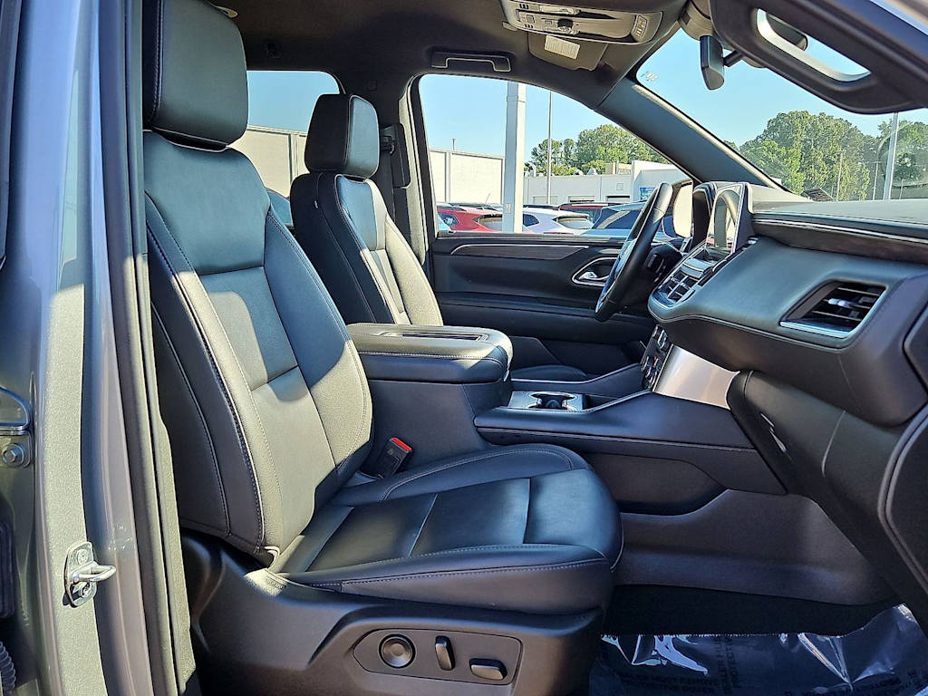 Thumbnail: 2024 Chevrolet Suburban - 12