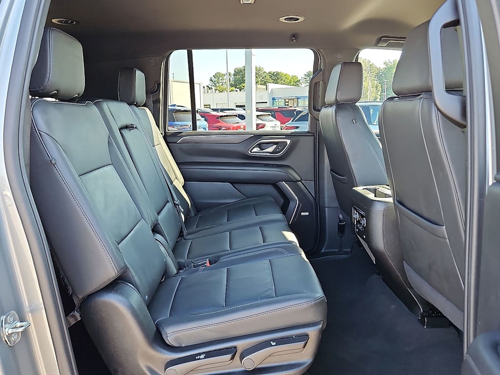 Thumbnail: 2024 Chevrolet Suburban - 36