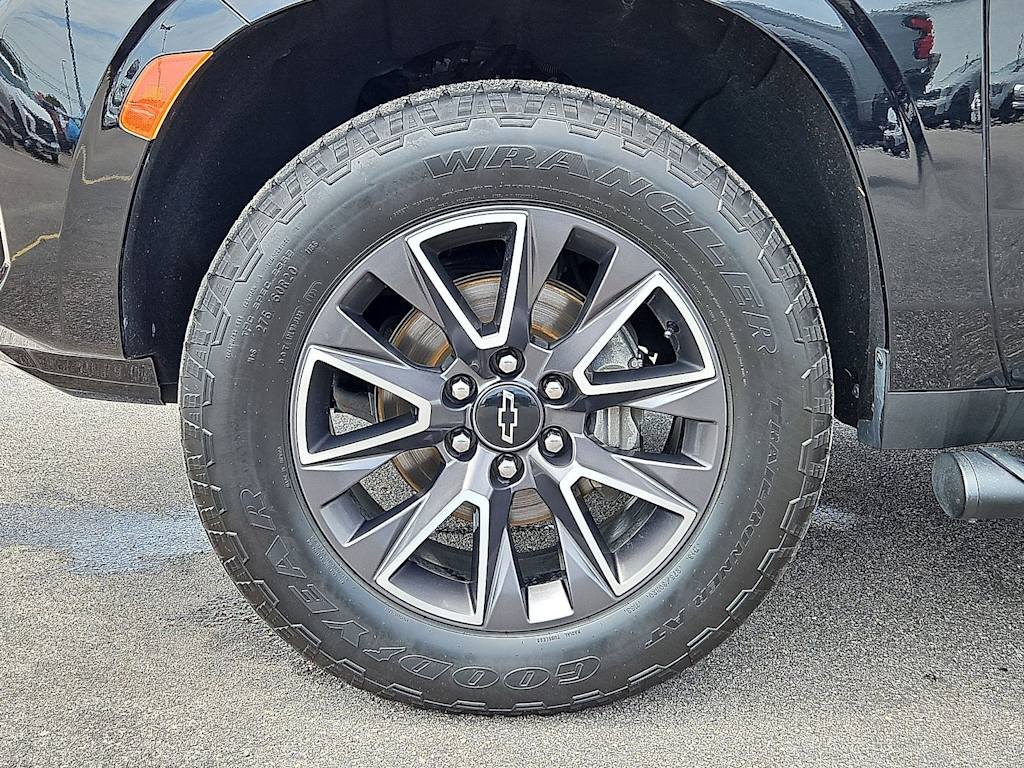 Thumbnail: 2021 Chevrolet Suburban - 7