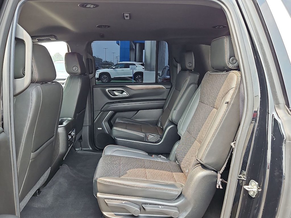 Thumbnail: 2021 Chevrolet Suburban - 36