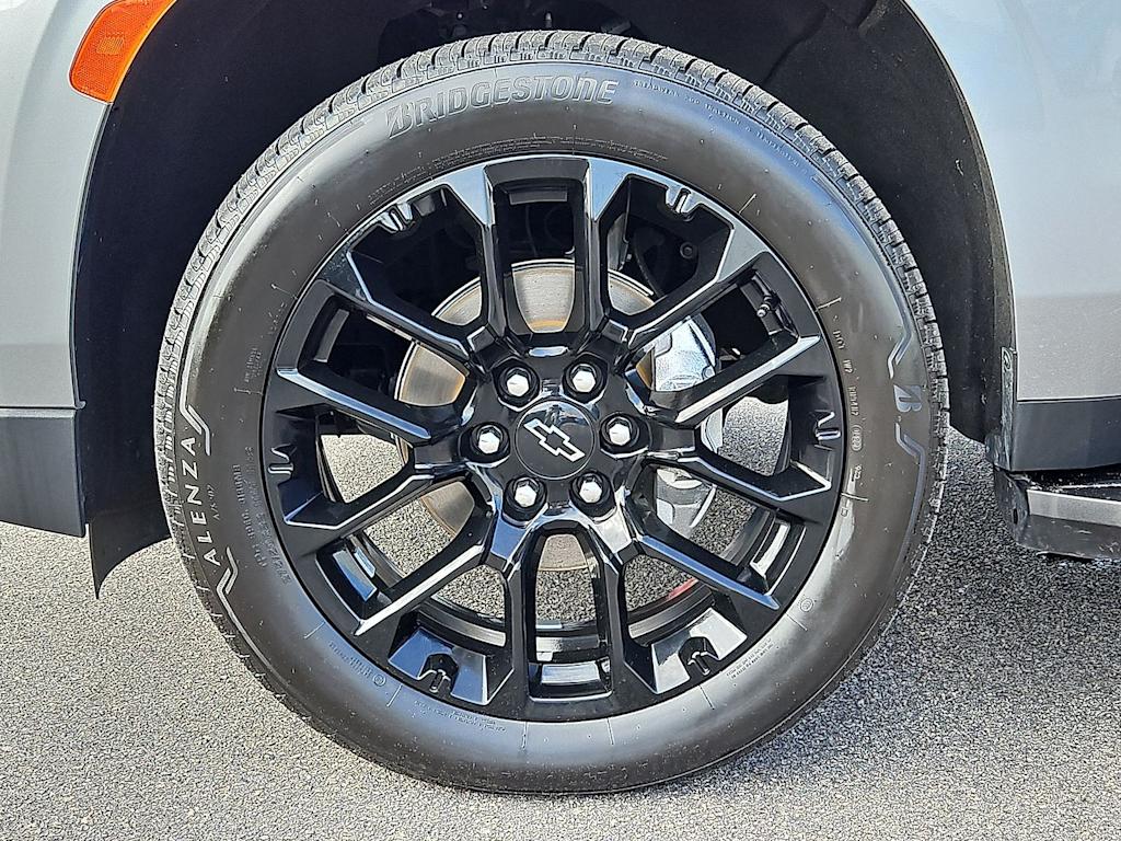 Thumbnail: 2023 Chevrolet Tahoe - 7