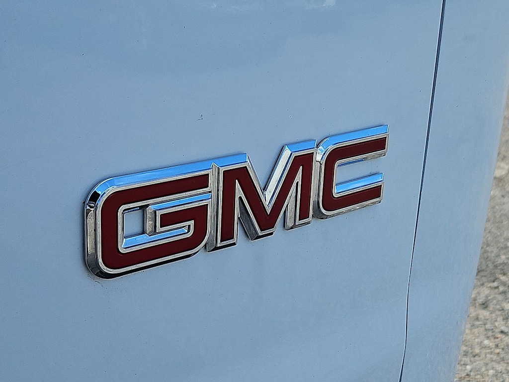 Thumbnail: 2025 GMC Savana - 34