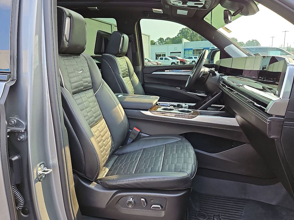 Thumbnail: 2026 Cadillac Escalade - 37