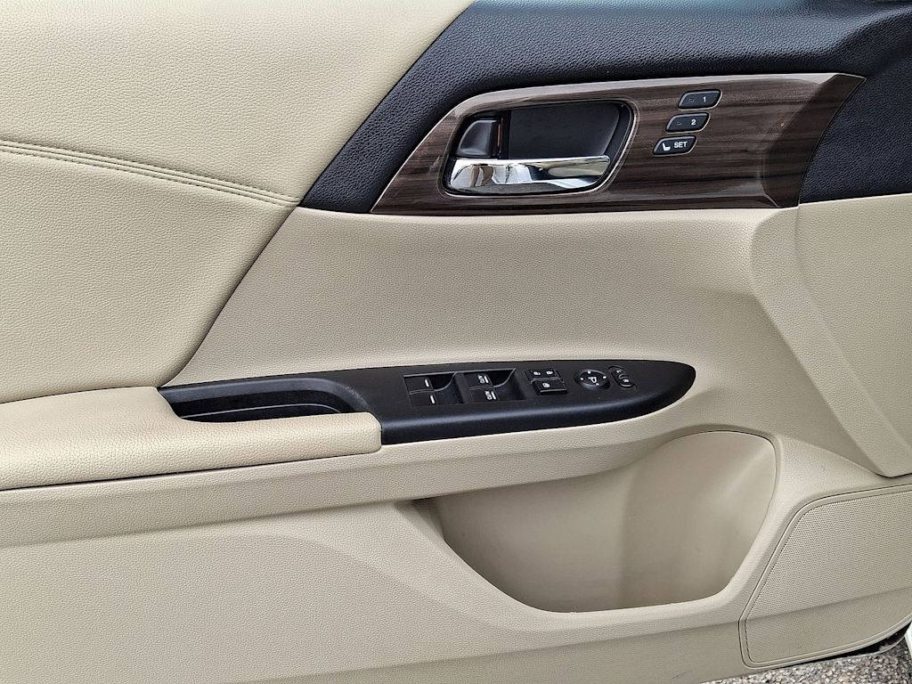 Thumbnail: 2016 Honda Accord - 34