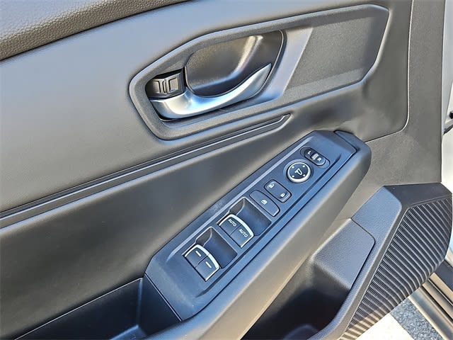 Thumbnail: 2023 Honda Accord - 33