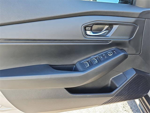 Thumbnail: 2023 Honda Accord - 32