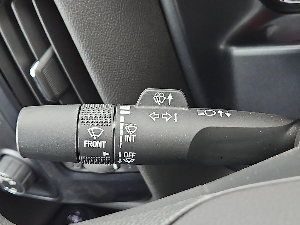 Thumbnail: 2024 Chevrolet  - 9