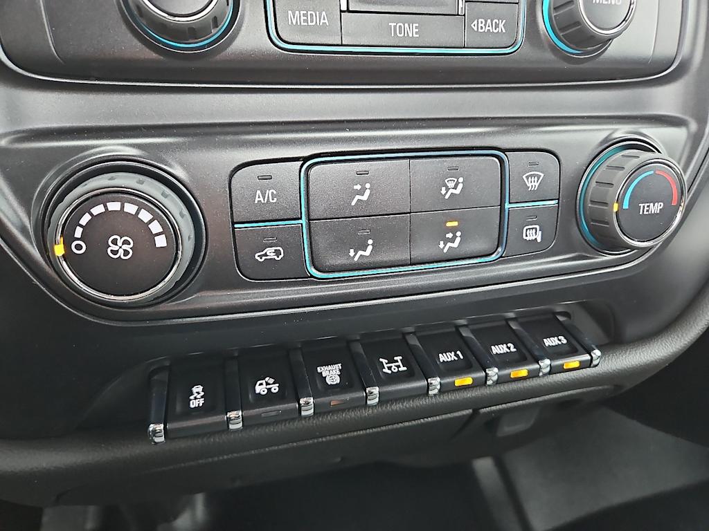 Thumbnail: 2024 Chevrolet  - 16