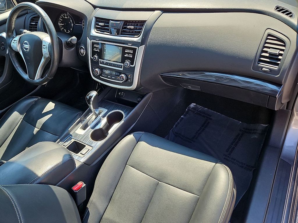 Thumbnail: 2016 Nissan Altima - 38