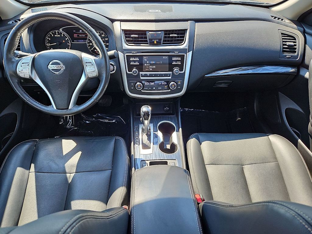 Thumbnail: 2016 Nissan Altima - 8