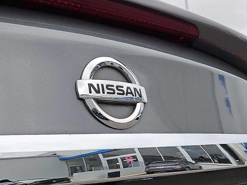 Thumbnail: 2017 Nissan Altima - 6