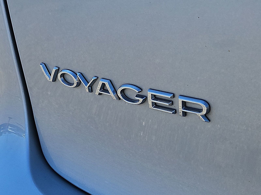 Thumbnail: 2024 Chrysler Voyager - 37