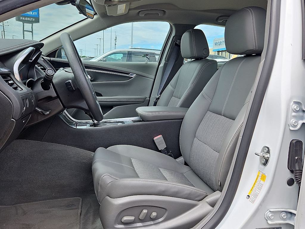 Thumbnail: 2019 Chevrolet Impala - 10