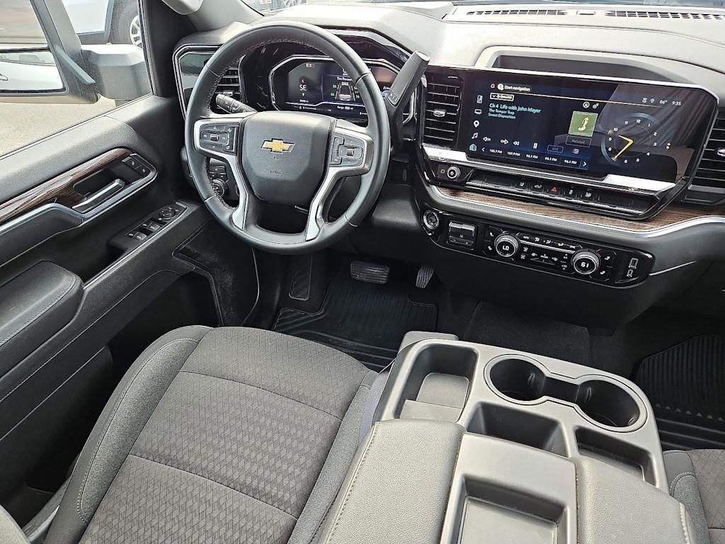 Thumbnail: 2025 Chevrolet Silverado 2500 - 2