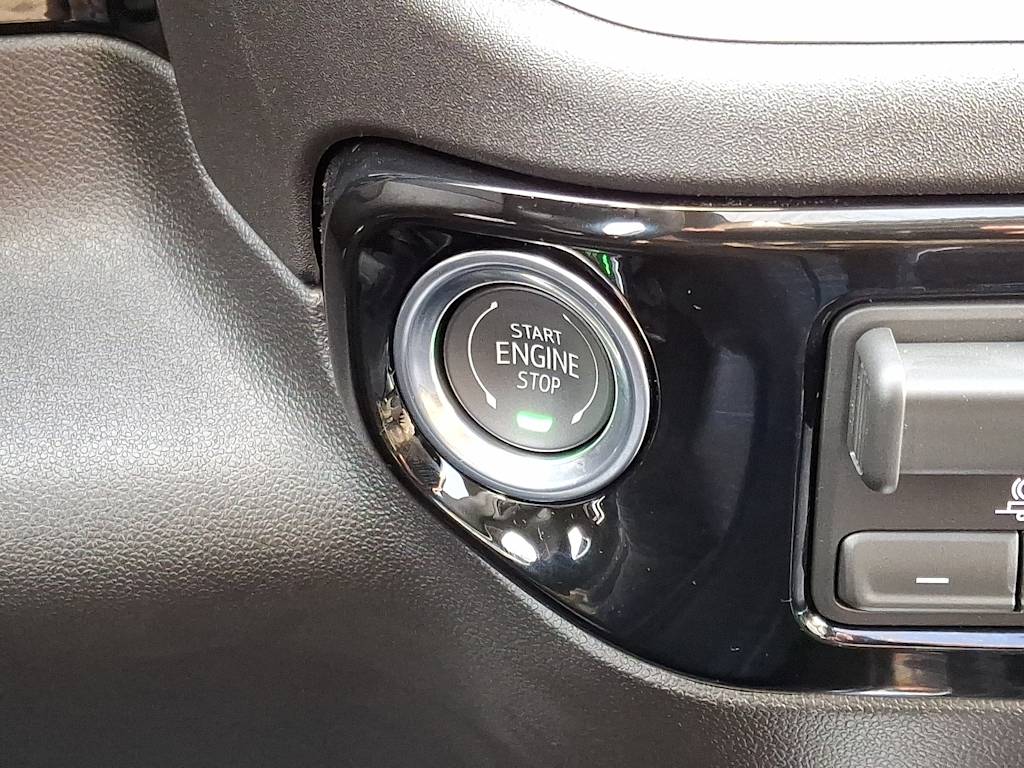 Thumbnail: 2026 Chevrolet Silverado 2500 - 17