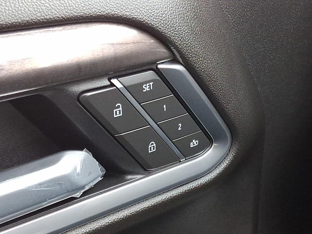 Thumbnail: 2026 Chevrolet Silverado 2500 - 18