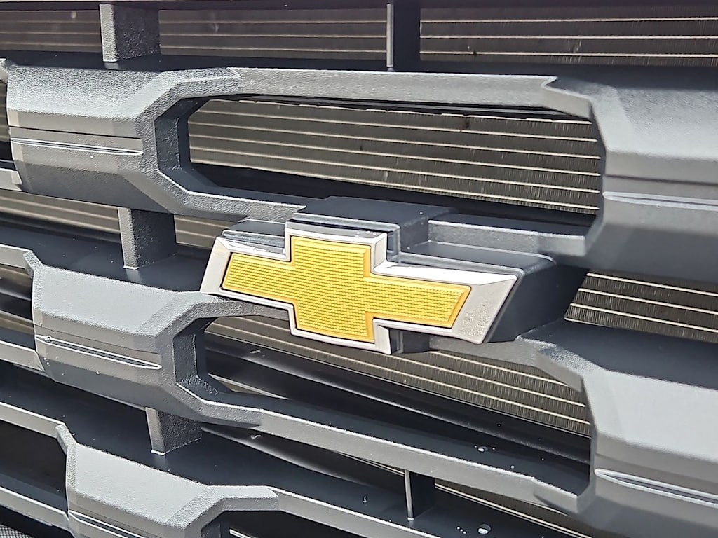 Thumbnail: 2023 Chevrolet Silverado 2500 - 5