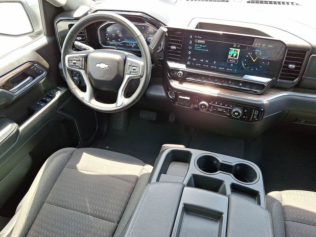 Thumbnail: 2025 Chevrolet Silverado 1500 - 2