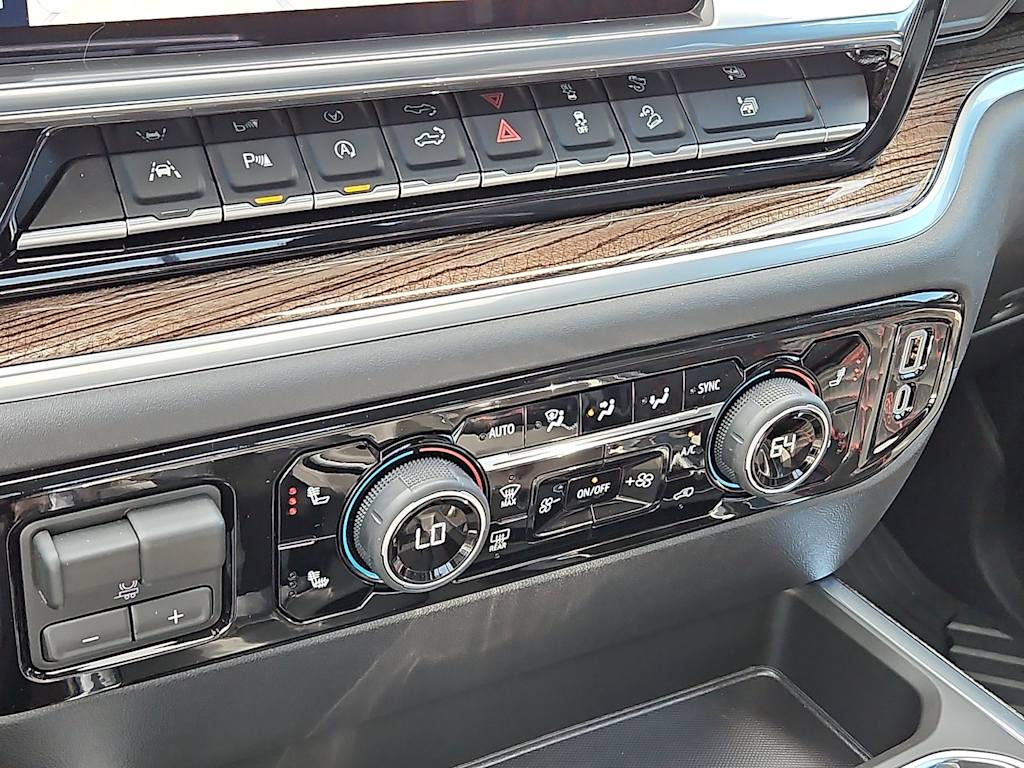 Thumbnail: 2026 Chevrolet Silverado 1500 - 18