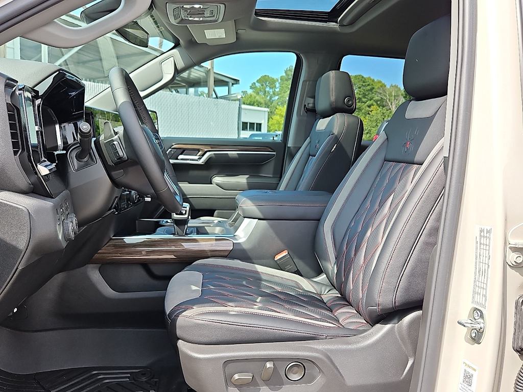 Thumbnail: 2026 Chevrolet Silverado 1500 - 9