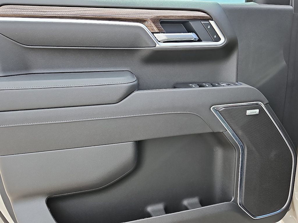 Thumbnail: 2026 Chevrolet Silverado 1500 - 16
