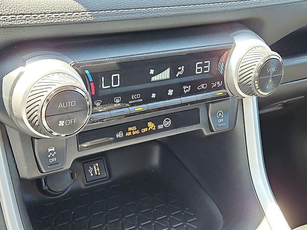 Thumbnail: 2024 Toyota RAV4 - 28