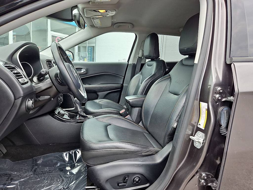 Thumbnail: 2018 Jeep Compass - 9