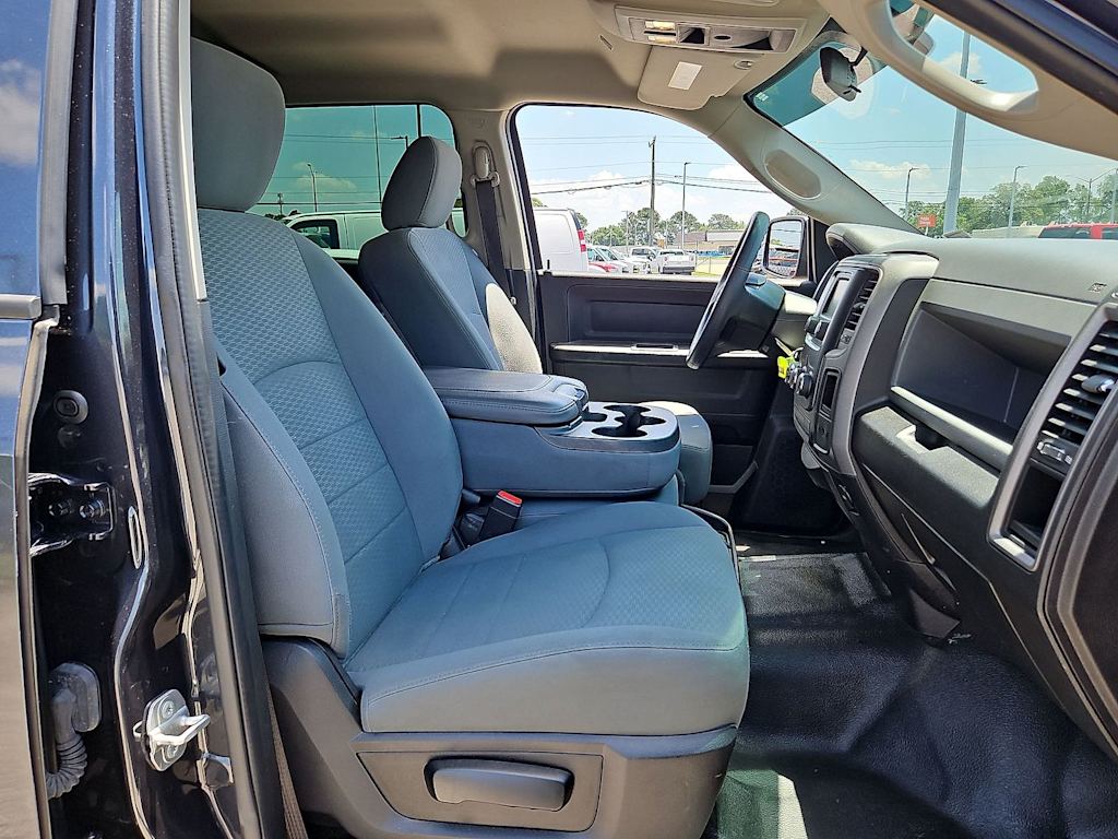 Thumbnail: 2019 RAM 1500 - 10