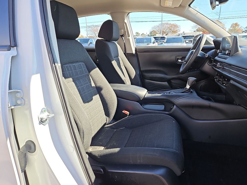 Thumbnail: 2025 Honda HR-V - 11