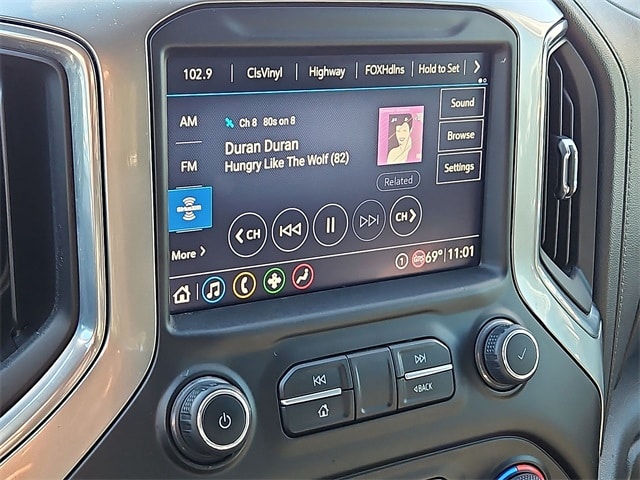 Thumbnail: 2021 Chevrolet Silverado 1500 - 16