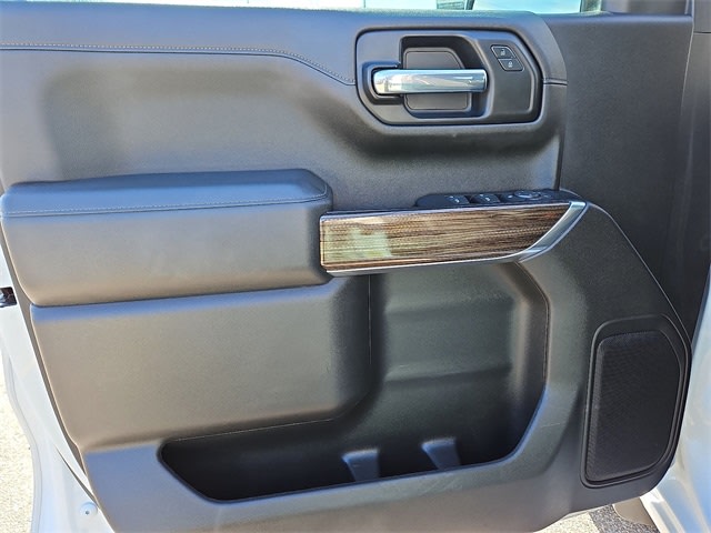 Thumbnail: 2021 Chevrolet Silverado 1500 - 33