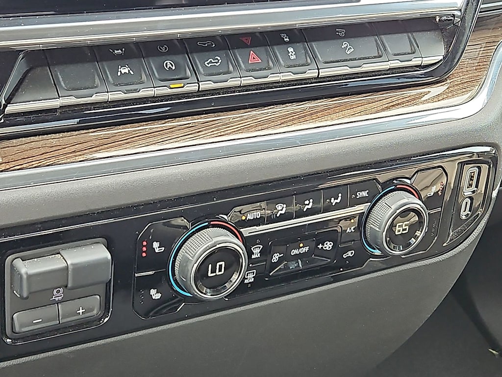 Thumbnail: 2024 Chevrolet Silverado 1500 - 30