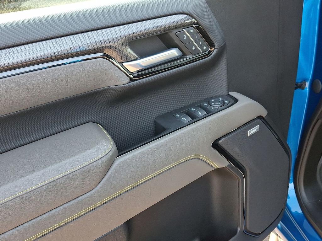 Thumbnail: 2023 Chevrolet Silverado 1500 - 36