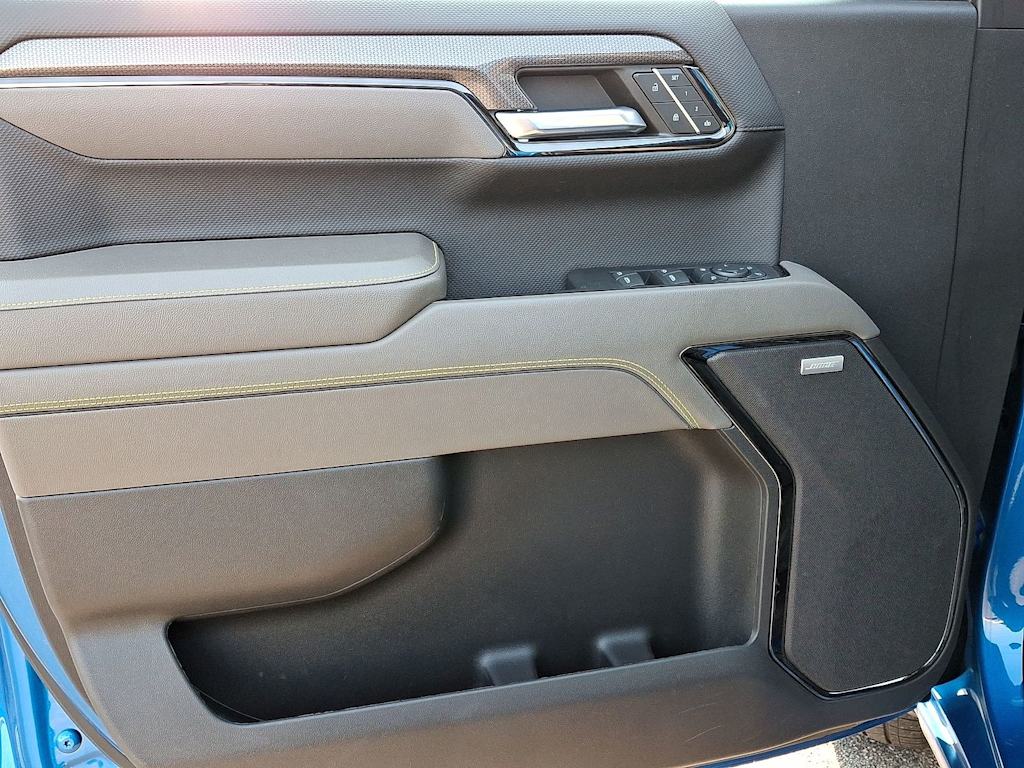 Thumbnail: 2023 Chevrolet Silverado 1500 - 35