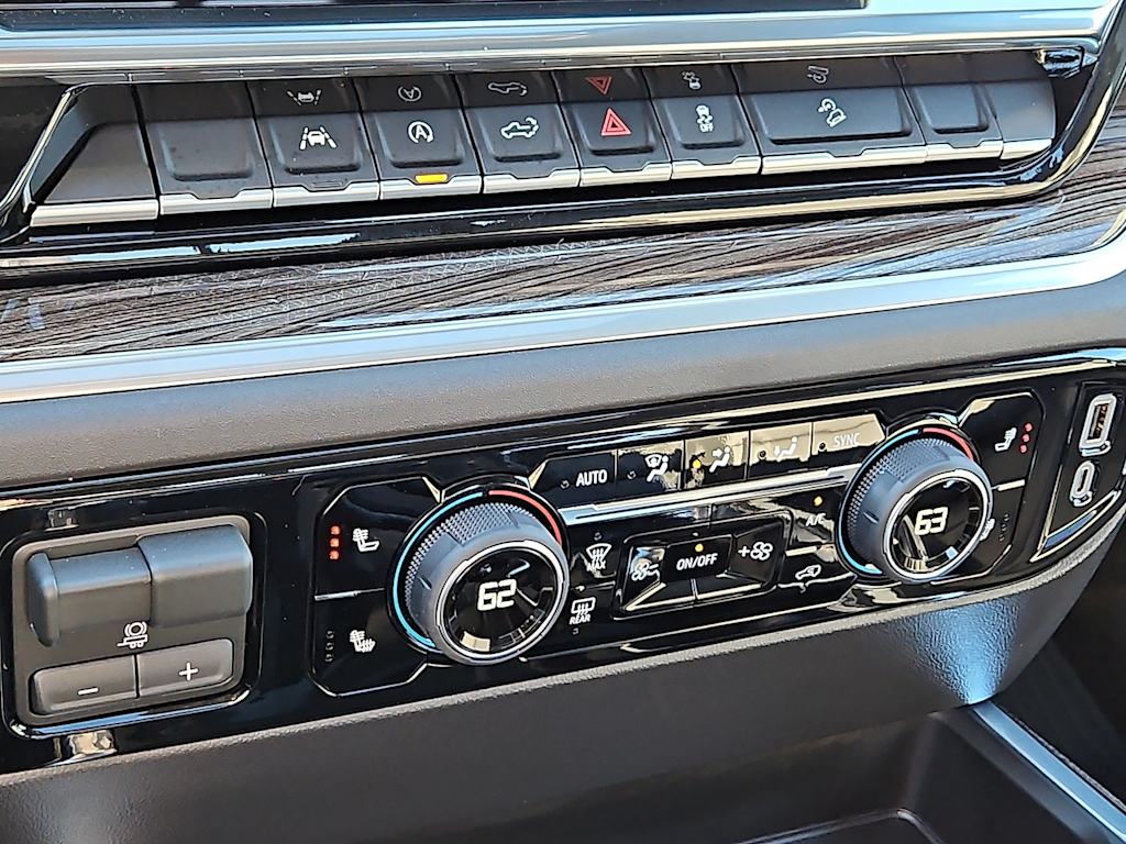 Thumbnail: 2026 Chevrolet Silverado 1500 - 14