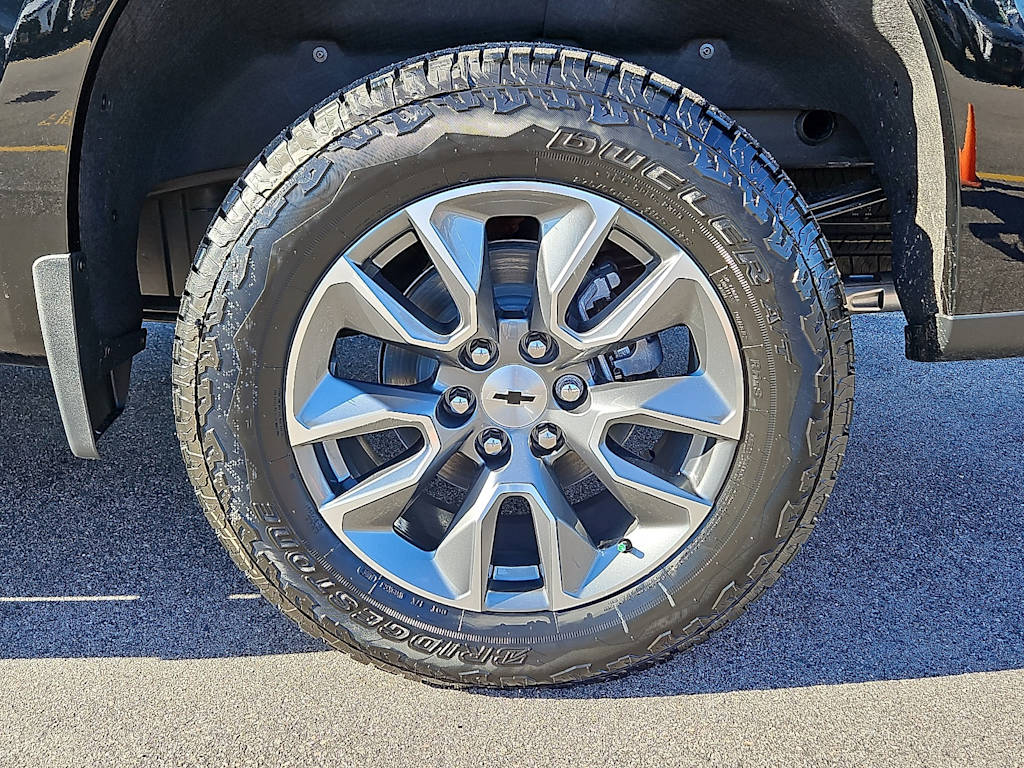 Thumbnail: 2026 Chevrolet Silverado 1500 - 6