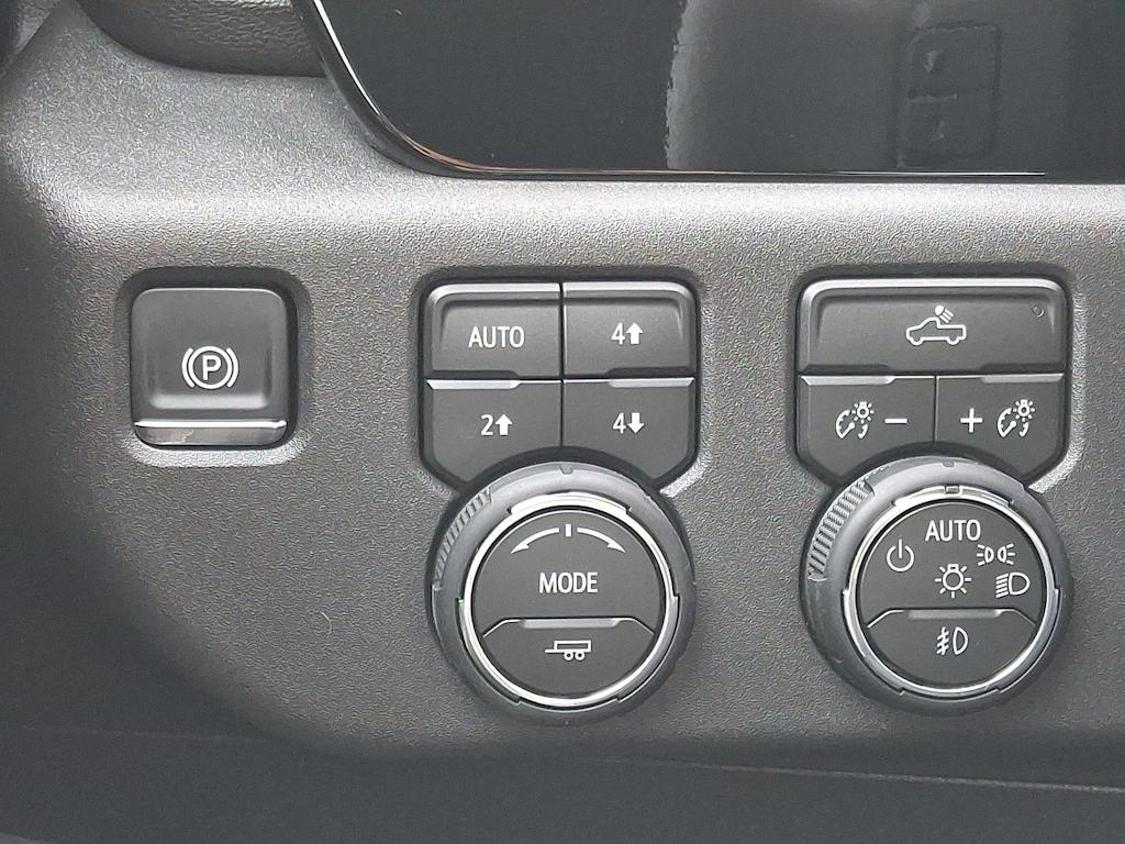 Thumbnail: 2026 Chevrolet Silverado 1500 - 19