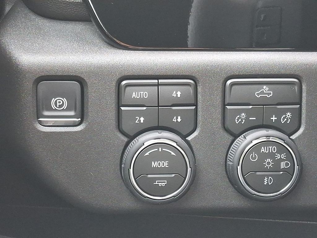 Thumbnail: 2026 Chevrolet Silverado 1500 - 19