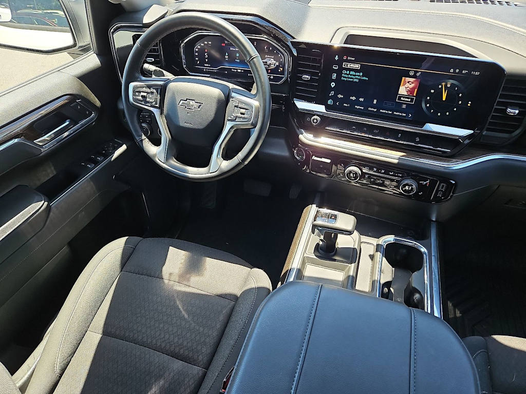 Thumbnail: 2025 Chevrolet Silverado 1500 - 2