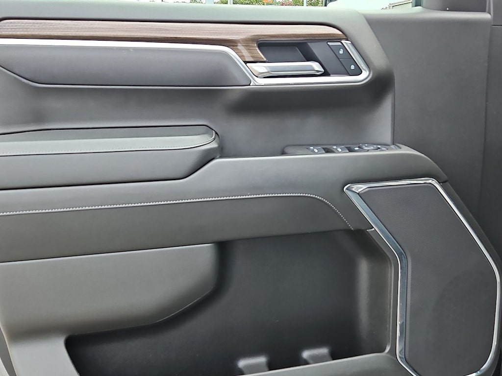 Thumbnail: 2025 Chevrolet Silverado 1500 - 33