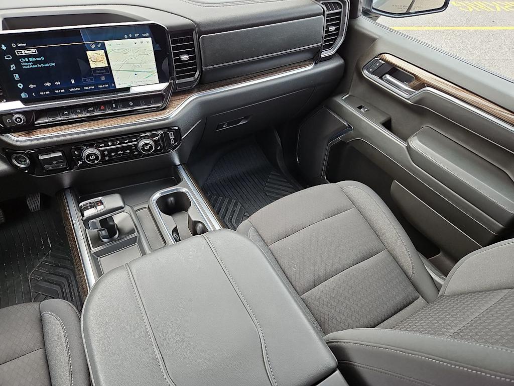 Thumbnail: 2025 Chevrolet Silverado 1500 - 15