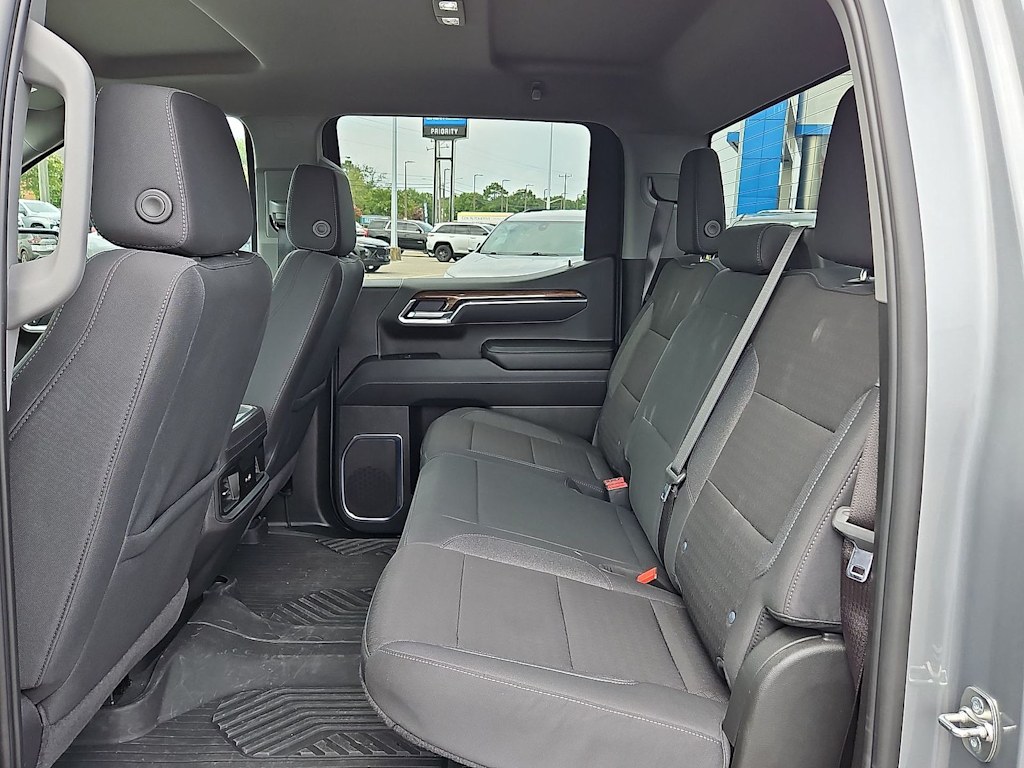 Thumbnail: 2025 Chevrolet Silverado 1500 - 35