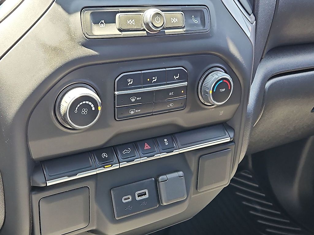 Thumbnail: 2022 Chevrolet Silverado 1500 - 29