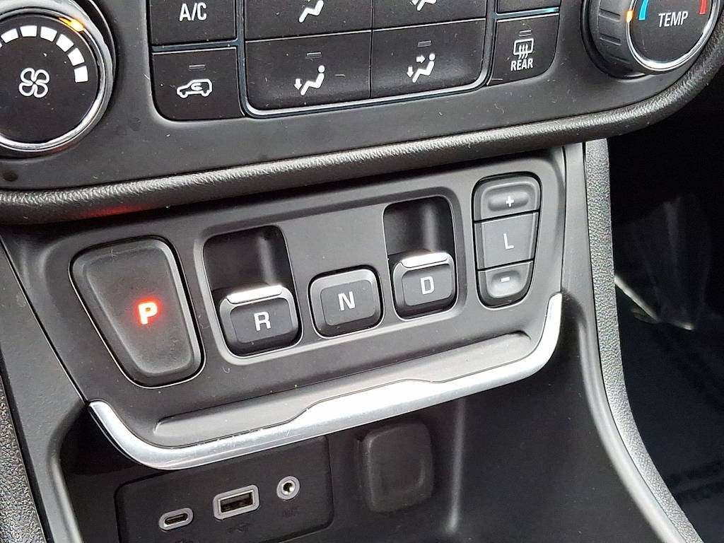 Thumbnail: 2020 GMC Terrain - 29