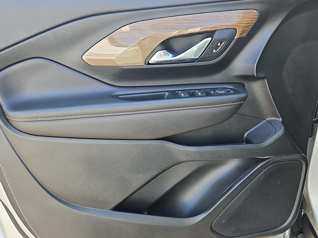 Thumbnail: 2020 GMC Terrain - 33