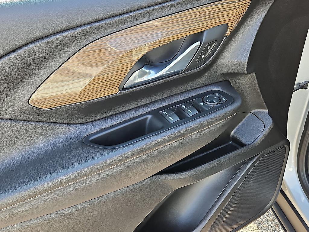 Thumbnail: 2020 GMC Terrain - 34