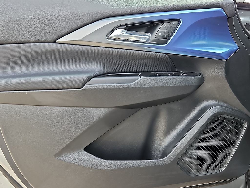 Thumbnail: 2026 Chevrolet Equinox - 16